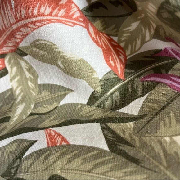 Tommy Bahama Coastal Corduroy Cream Button Floral Shirt - Picture 8 of 14